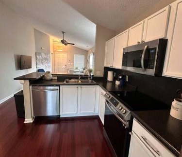 Concord Casa | Modern comfort, 2BR-2BA Retreat