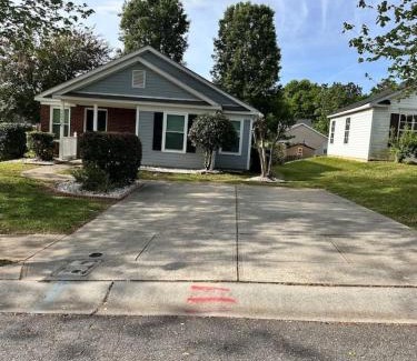 Concord Casa | Modern comfort, 2BR-2BA Retreat