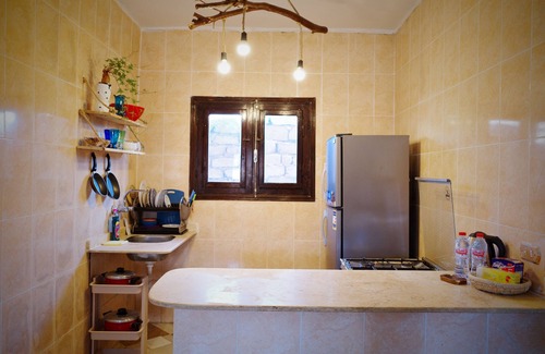 Dahab Apartamento | Modern Comfort - 2BR Steps from Beach & Cafés