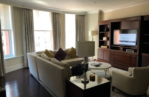 Financial District Apartamento | Modern Comfort: Delightful 1-Bedroom in San Francisco