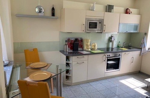 Damnatz Casa | Comodidad moderna - casa de vacaciones en Camerún en el Elba