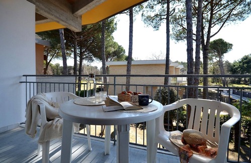 Bibione Pineda Apartamento | Comodidad moderna en un entorno espacioso por Beahost Rentals