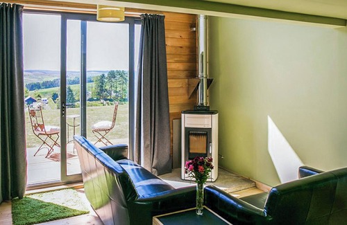 Tarset Cabaña | Modern comfort meets rugged wilderness at Tarset Tor’s unique glamping retreat.