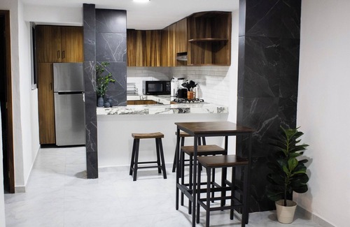 Puerto Vallarta Casa | ¡Comodidad moderna en el corazón de Puerto Vallarta! ¡Wifi, aire acondicionado!