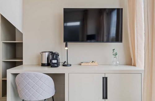 Cessange Apartamento | Modern Comfort near Cloche dOr - Queen Bed and Balcony