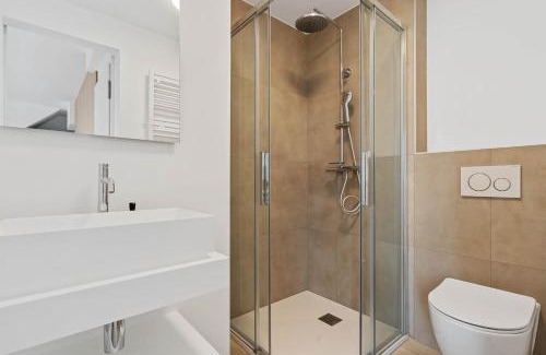 Cessange Apartamento | Modern Comfort near Cloche dOr - Queen Bed and Balcony