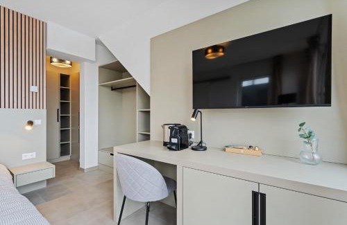 Cessange Apartamento | Modern Comfort near Cloche dOr - Queen Bed and Balcony