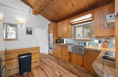 Alta Sierra Cabina | Modern Comfort in the Southern Sierras