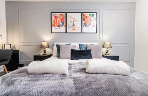 Thurlow Park Apartamento | Modern Comfort with Free Parking - High Speed WiFi - 8 Mins to Station & Smokers Balcony