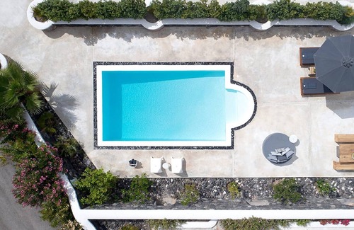 Exo Gialos Villa | Modern & Comfortable Santorini Villa | 3 Bedrooms | Villa Aqua | Private Pool & Beautiful Outdoor Space | Exo Gialos