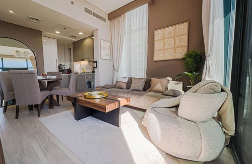 Dubai Apartamento | Modern Comforts 1-Bedroom Retreat in Meydan