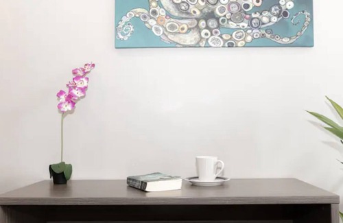 Old Town Casa | Modern Comfy Apt In the ❤️ of Old Town w/WiFi+Cable