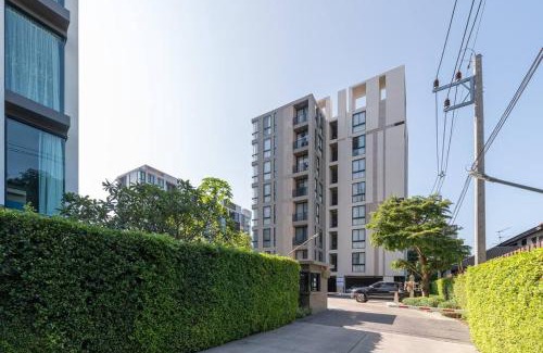 Huay Kaew Apartamento | Modern Condo in Nimman (F709) by Pimolplace