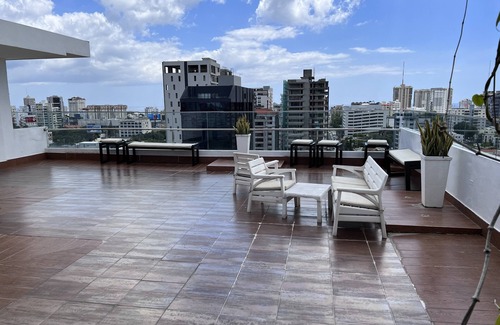 Downtown Santo Domingo Apartamento | Modern Condo in Piantini 30 minutes to beach