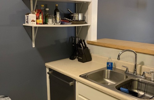 Hillsboro West End Condominio | MODERN CONDO in the heart of Hillsboro Village near Vandy