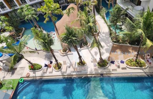 Sa Khu Apartamento | Modern Condo in Wyndham Gardens on the beach