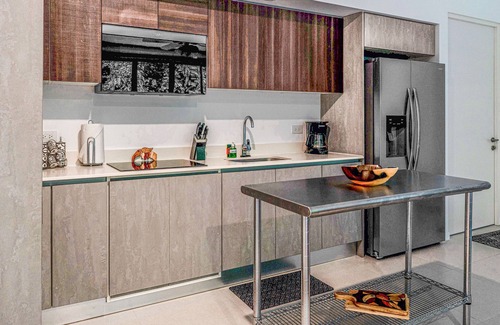 Playa Hermosa Apartamento | Modern condo with on-site pool, WiFi, and centrally located