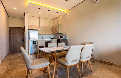 Playa Paraiso Condominio | Modern condo with rooftop infinity pool, jetted hot tub & WiFi