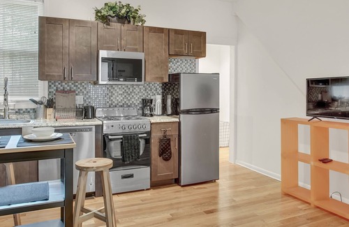 Point Breeze Apartamento | Moderno recientemente renovado 2 hab. Apt cerca del centro de la ciudad