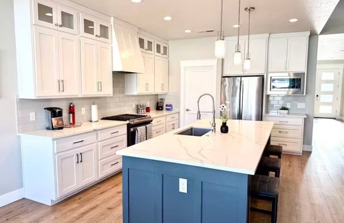 Southwest Ada County Alliance Casa | Modern & Conveniently located spacious 4-bedroom house in Boise/Meridian area