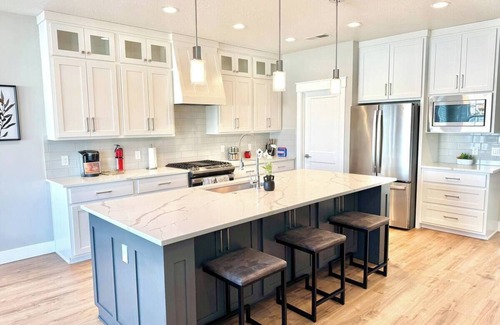 Southwest Ada County Alliance Casa | Modern & Conveniently located spacious 4-bedroom house in Boise/Meridian area