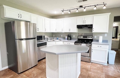 Gray's Creek Casa | Modern Cordova 4BR, quiet & safe