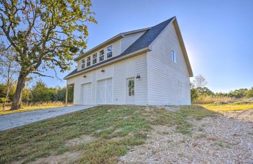 Eagle Rock Casa | Modern Cottage Escape On Table Rock Lake!