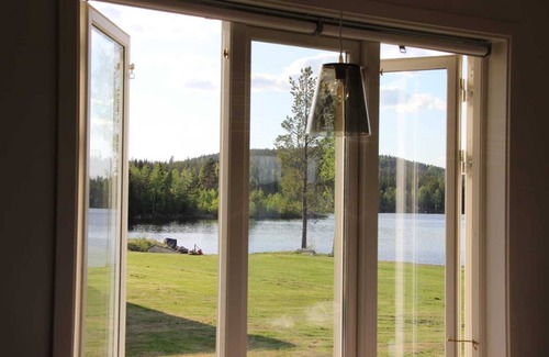 Svardsjo Chalet De Esquí | Modern cottage on the beautiful Hinsen lake