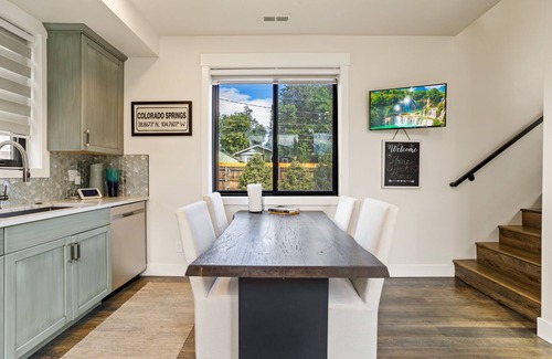 Central Colorado Springs Cabaña | Modern Cottage Vibe -- Springs Retreat + Hot Tub