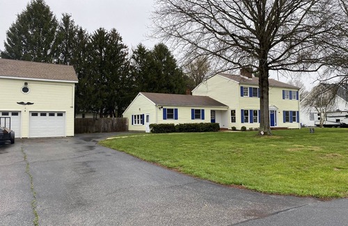 Seaford Casa | Modern Country Home with Pool and Game Room