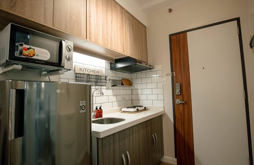 Loyola Heights Condominio | Modern & Cozy 2Bed Studio in Katipunan w/ All Essentials+Fast Internet+Netflix