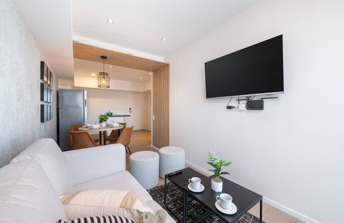 Zona 13 Casa | Moderno apto acogedor y cómodo,vista a aeropuerto