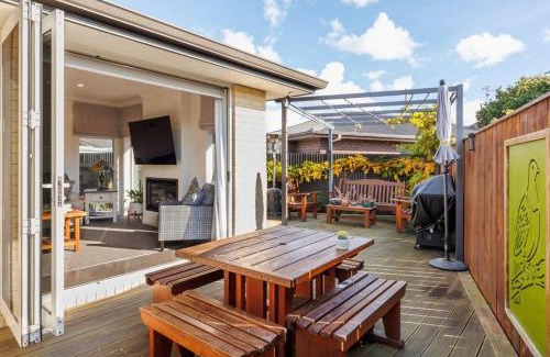 Palmerston North Casa | Modern, Cozy and Spacious 3 bedroom Home near City Centre