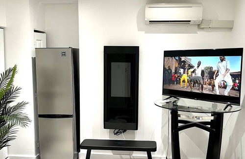 Belleville Apartamento | Modern Cozy Apartment - Near American Dream Theme Park & NYC