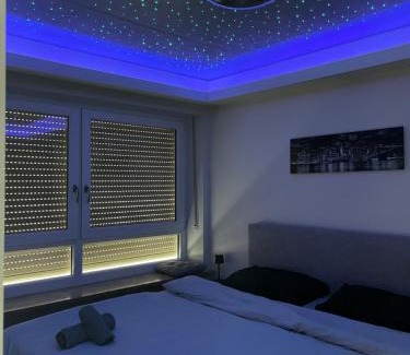 Weiden in der Oberpfalz Apartamento | Modern Cozy Apartment With Stars