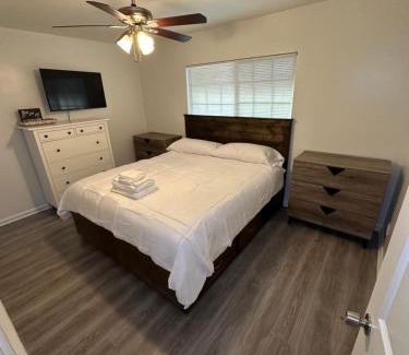 Winnetka Casa | Modern cozy family friendly