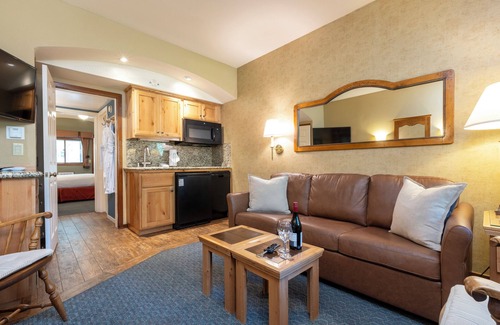 Olympic Valley Hotel | Modern Cozy Getaway with Scenic Alpine Views | 4 Units