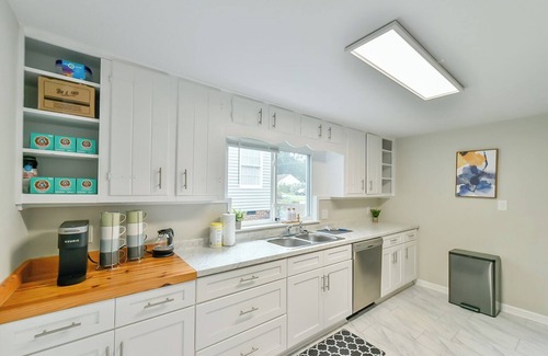 Greensboro Casa | Modern & Cozy Home w/ Fire Pit & Grill, Near High Point