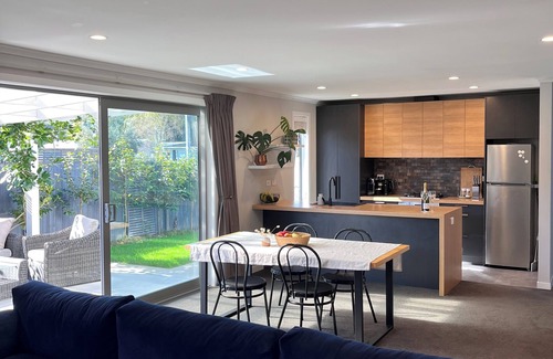 Leamington Casa | Modern & Cozy House in Cambridge - 5 minutes to lake Karapiro