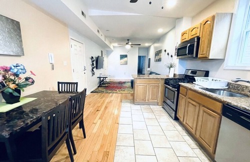 Passyunk Square Apartamento | Moderno y acogedor apartamento con vistas a la ciudad en la plaza Passyunk. w Cubierta de la azotea