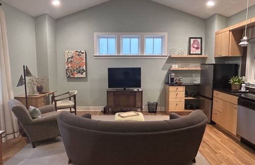 Historic Montford Apartamento | Nuevo Estudio ecléctico a poca distancia del centro y la UNC Asheville