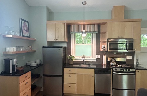 Historic Montford Apartamento | Nuevo Estudio ecléctico a poca distancia del centro y la UNC Asheville