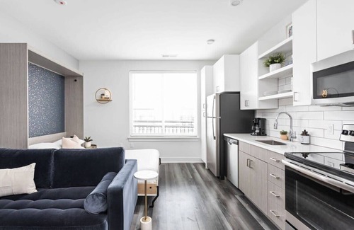Cole-Noble District Apartamento | Modern CozySuites Studio Apartment