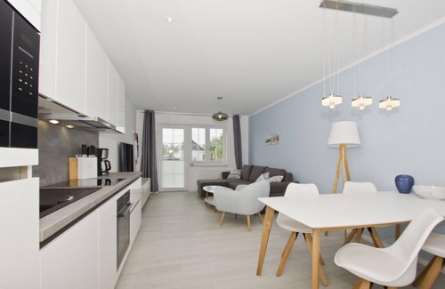 Gross Zicker Apartamento | Modern vacation apartment with private terrace - Haus Inselwind FeWo MEERsand