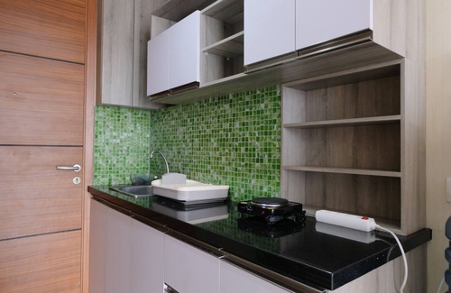 Hegarmanah Apartamento | Modern Designed And Strategic Studio Room At Beverly Dago Apartment