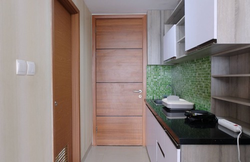 Hegarmanah Apartamento | Modern Designed And Strategic Studio Room At Beverly Dago Apartment