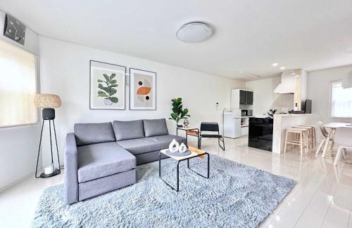 Ozu Casa | Modern designed property 15 mins from Kumamoto station by Restavio