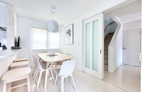Ozu Casa | Modern designed property 15 mins from Kumamoto station by Restavio