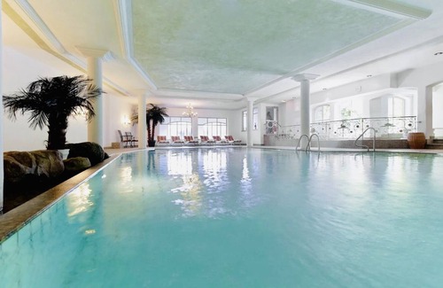 Oberstaufen Apartamento | Modern double room with hotel connection in the center of Oberstaufen