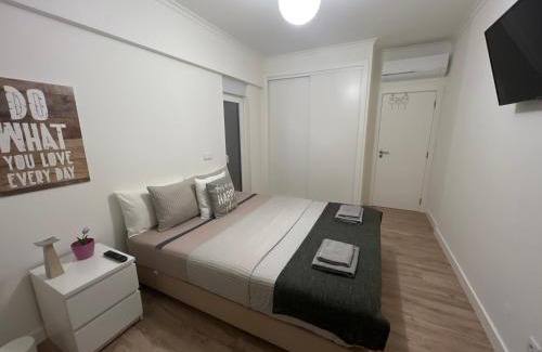 Palhais Casa | Modern Double Room with Private Balcony